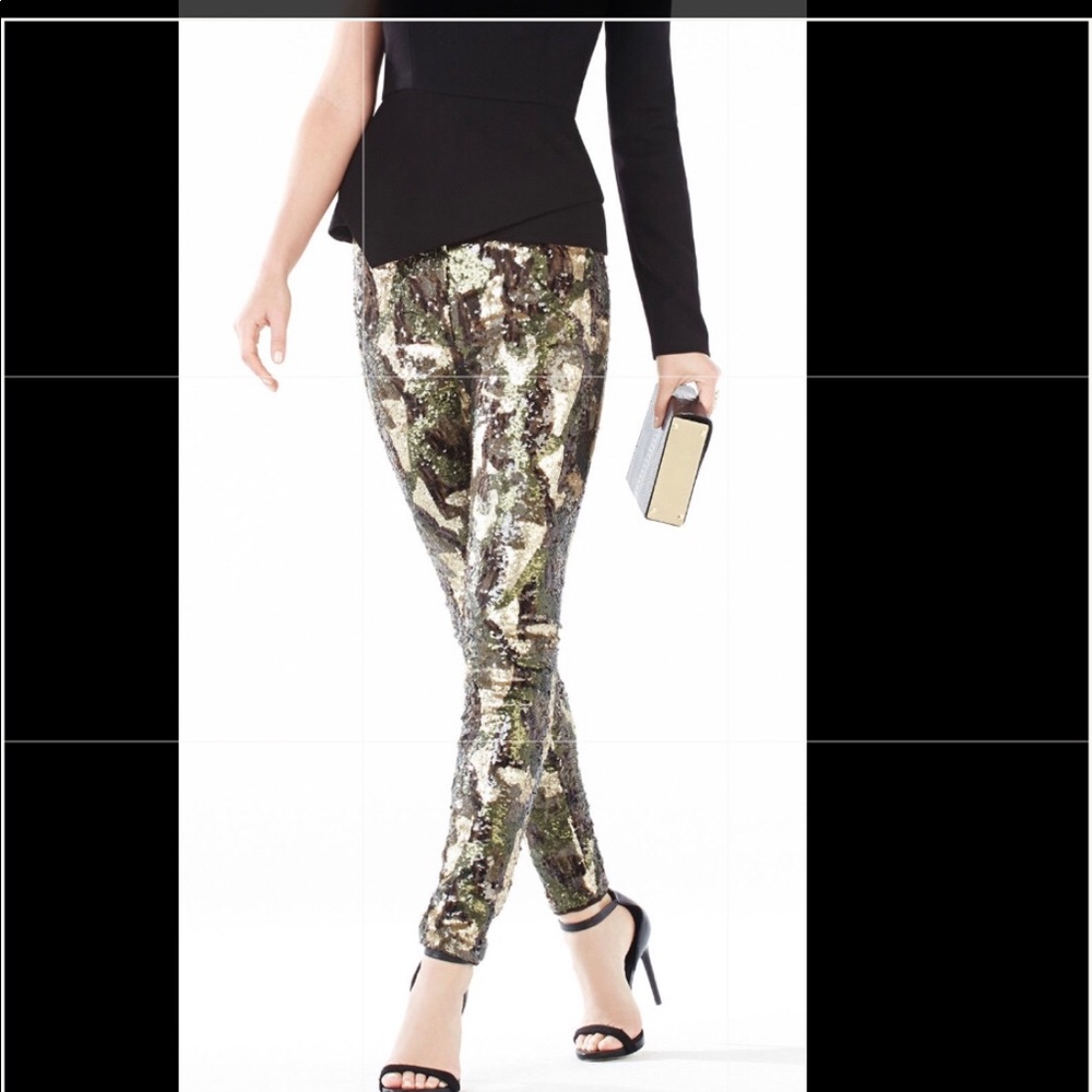 BCBG Maxazria pats